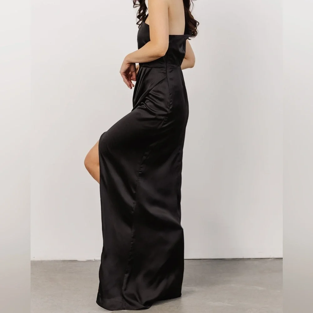 (Black)Morgan One Shoulder Gown - Picture 4 of 14
